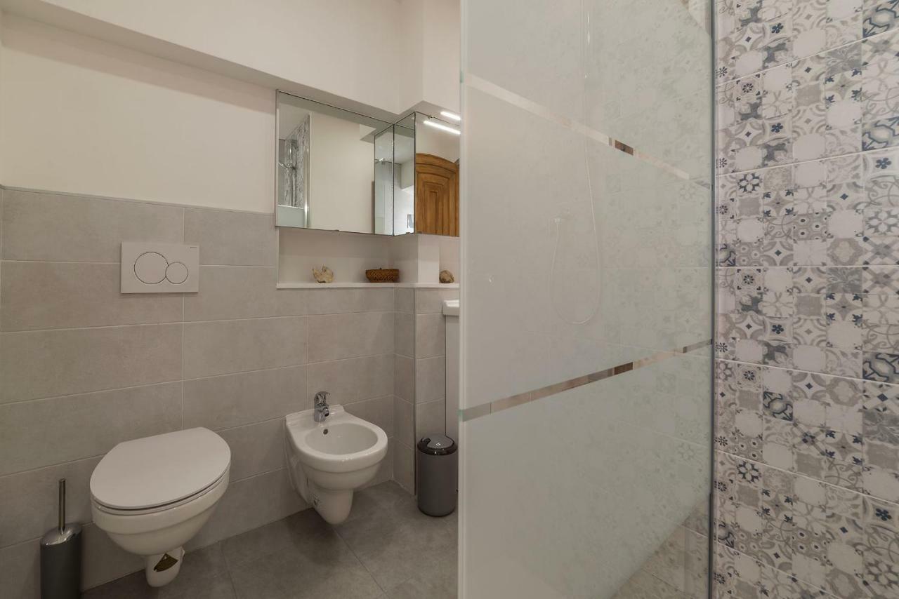 Montecitorio Lovely Apartment Рим Екстер'єр фото